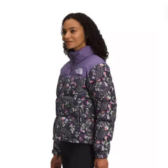 The North Face Women's 1996 Retro Nuptse Jacket - Picture 3 of 6